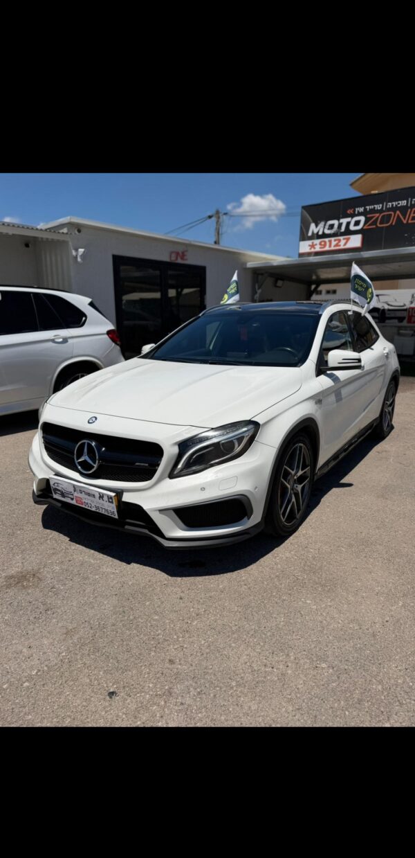 מרצדס GLA45